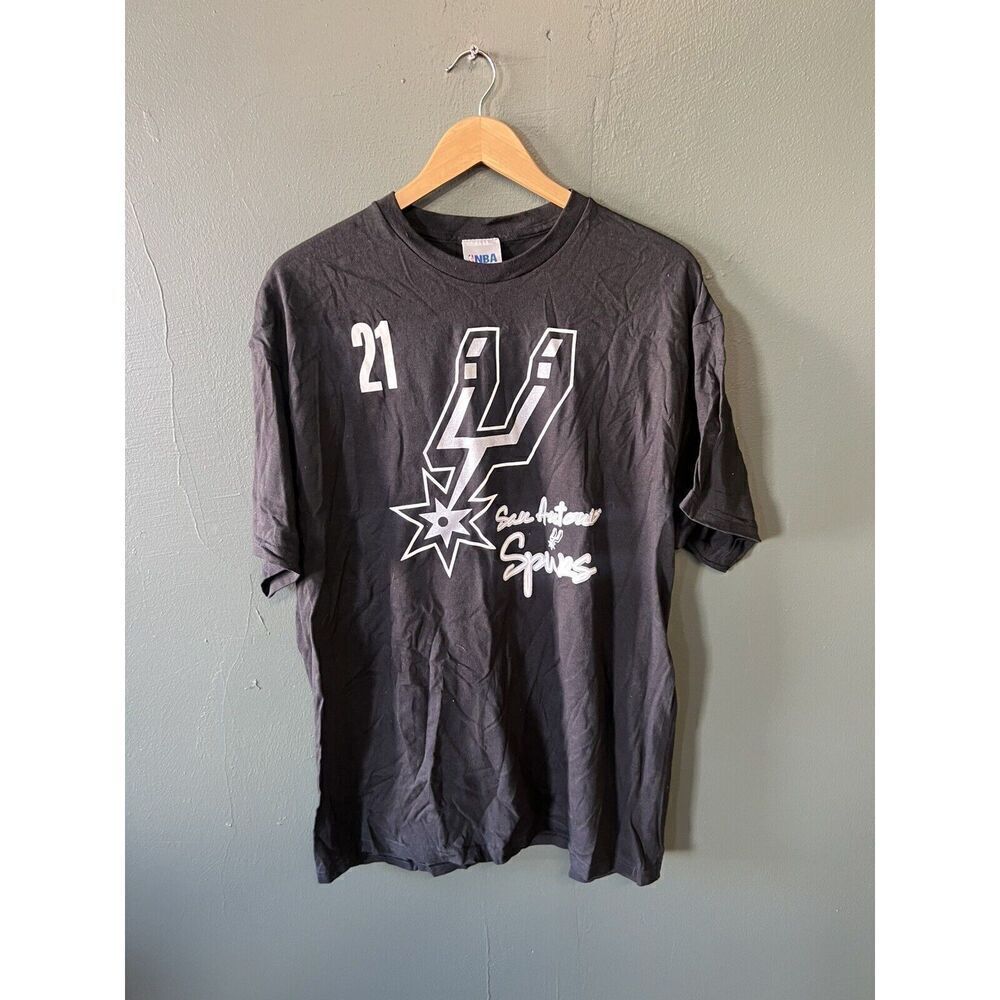 Y2K San Antonio Spurs Mens Black Short Sleeve Tim Duncan Shirt size XL